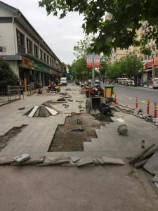 迅速整修違停損壞路面，居民紛紛點贊！